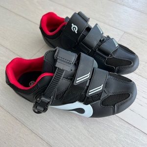 Peloton Cycling Shoes - Women's - Size 7 (Practically Brand New)